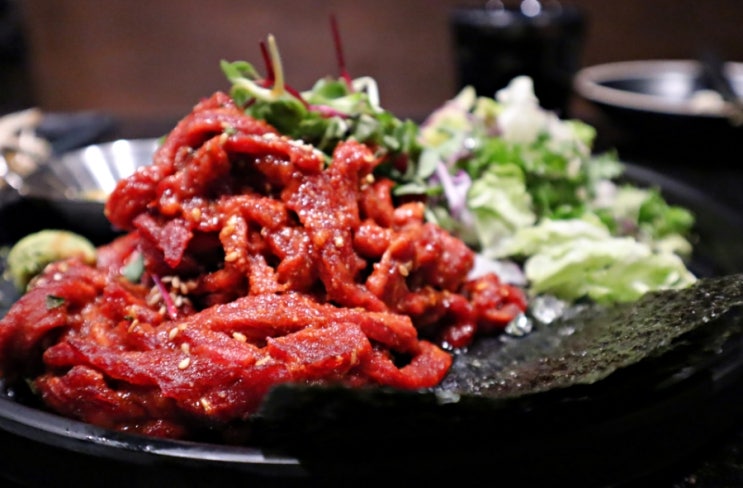  건대 입구역 근처 육회에 반한 이자카야 맛집 술집 오늘 건대점