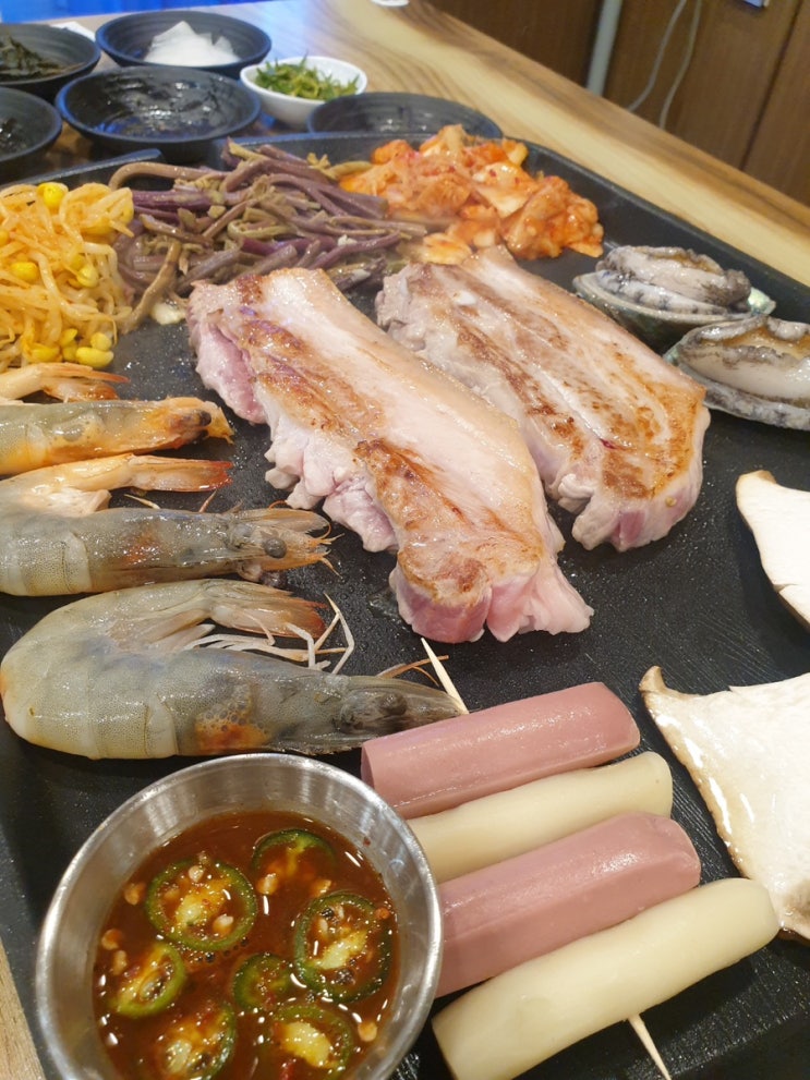  [울산맛집|덕신맛집] 오겹살 새우 전복 삼합을 즐겨요 덕신 고기집 영도전복돼지