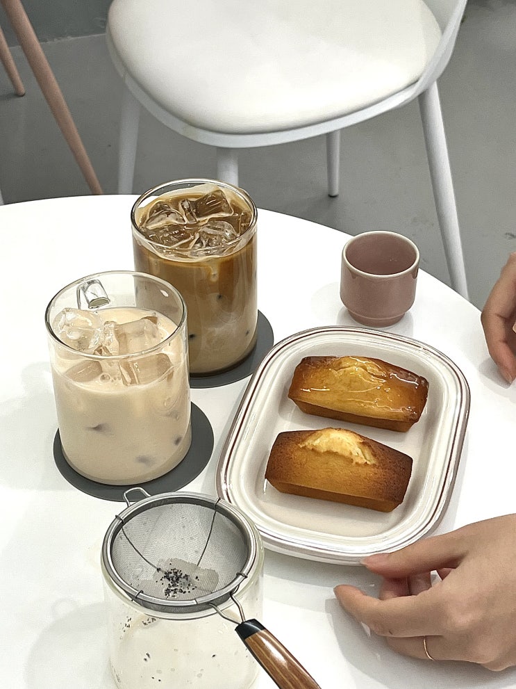  [BFF 커피] 맛있는 시그니처 수제 밀크티가 있는 디저트 카페 / 밀크티 최고 맛집 / 독산동 디저트카페