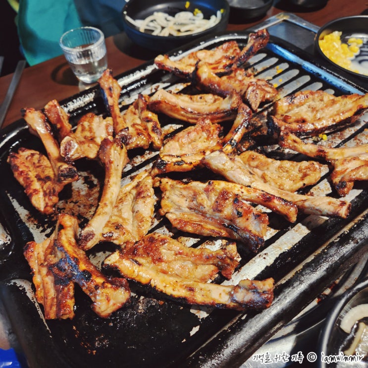 신도림역 먹기 편하게 구워 나오는 오사장네쪽갈비 신도림역 먹기 편하게 구워 나오는 오사장네쪽갈비