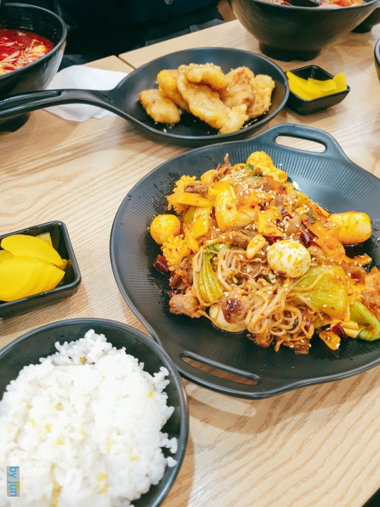  회현역 다복향마라탕 - 신선한 재료가 가득한 마라탕과 마라샹궈