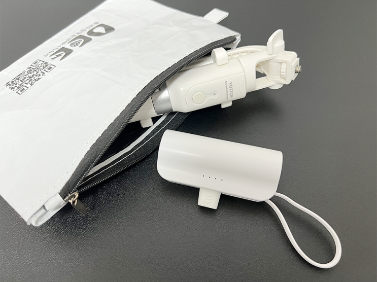  판촉물소개 알리오 도킹형 아이미니 5000mAh 듀얼미니보조배터리 인쇄제작