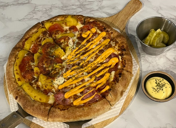  인천 부평역맛집 분위기 좋은 메가톤피자펍 부평점