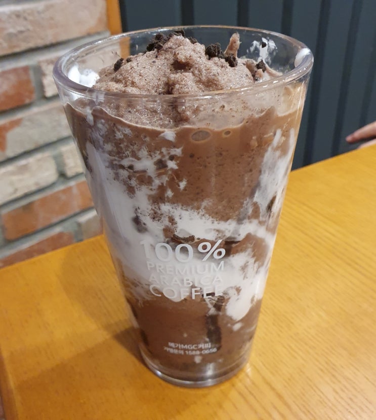  메가커피 스모어 블랙쿠키 프라페 내돈내산 솔직 리뷰