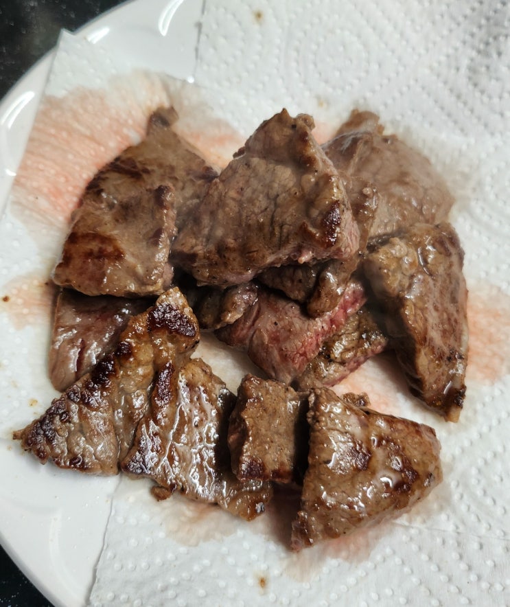  싱숭생숭한 마음 이겨내기와 뜬금 살치살?