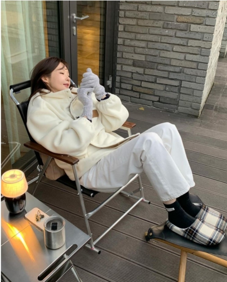  강민경 아비에무아 커플 오버핏 후리스 플리스