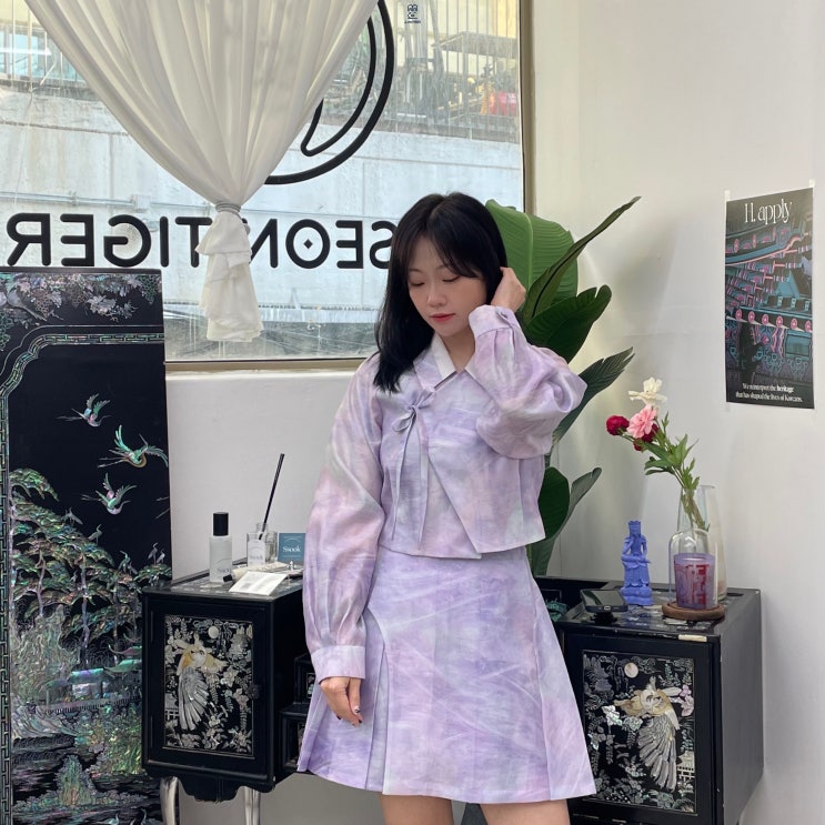 하플리 <b>조선</b>호랑이 쇼룸 구경 텀블벅 제품 피팅 최애 생활한복... 