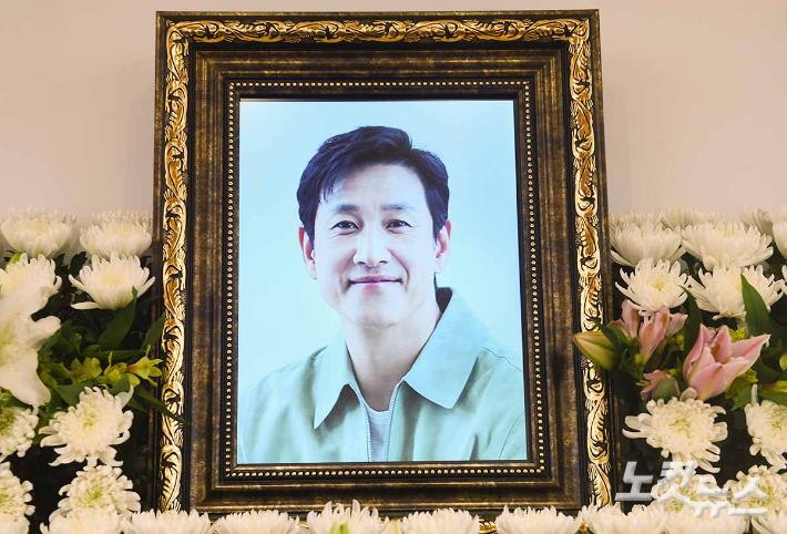 "故<b>이선균</b> 사태 더는 안돼"…<b>봉준호</b>·윤종신 등 기자회견 연다