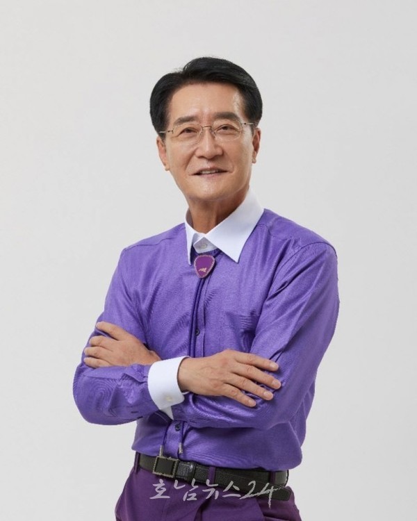  박우량 신안군정 ‘법인제휴 카드 사용 적립액’ 부실관리 논란...카드 약정서 등 공개 왜 못하나?(제1보)