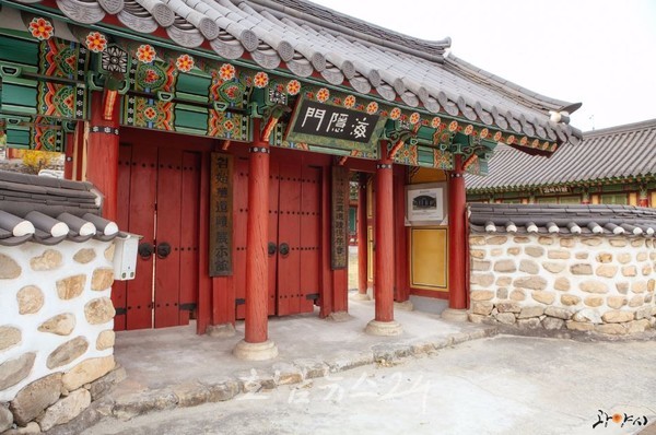  전 세계인 입맛 사로잡은 김 수출액 사상 최대치 경신...최초 양식한 광양김시식지 주목