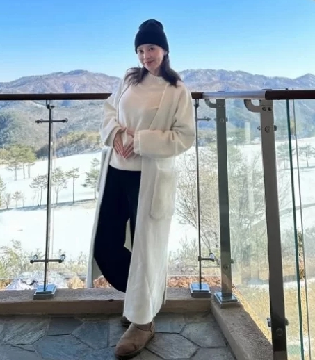<b>아유미</b> 임신 6월 출산 예정 남편 골때녀 하차 큐티허니 집안 국적