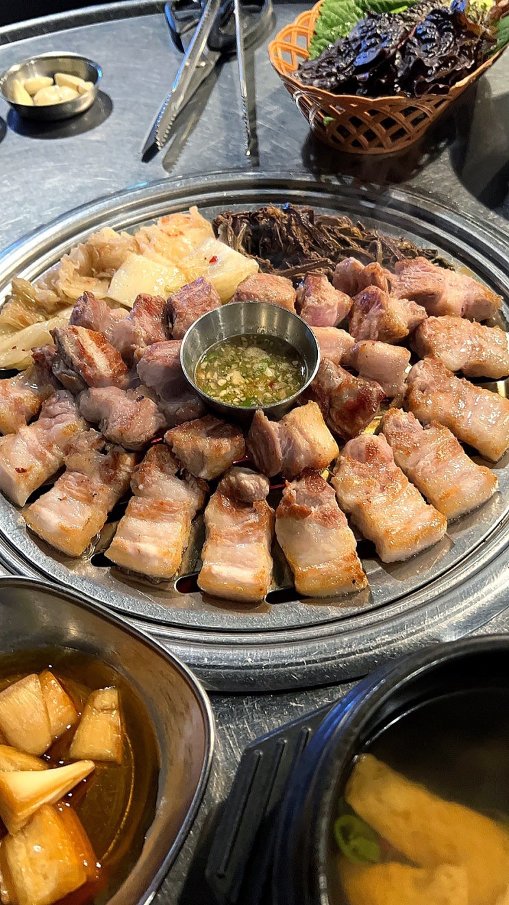  양산 범어 고기집 삼겹살 구워져나오는 맛집 삼굽살