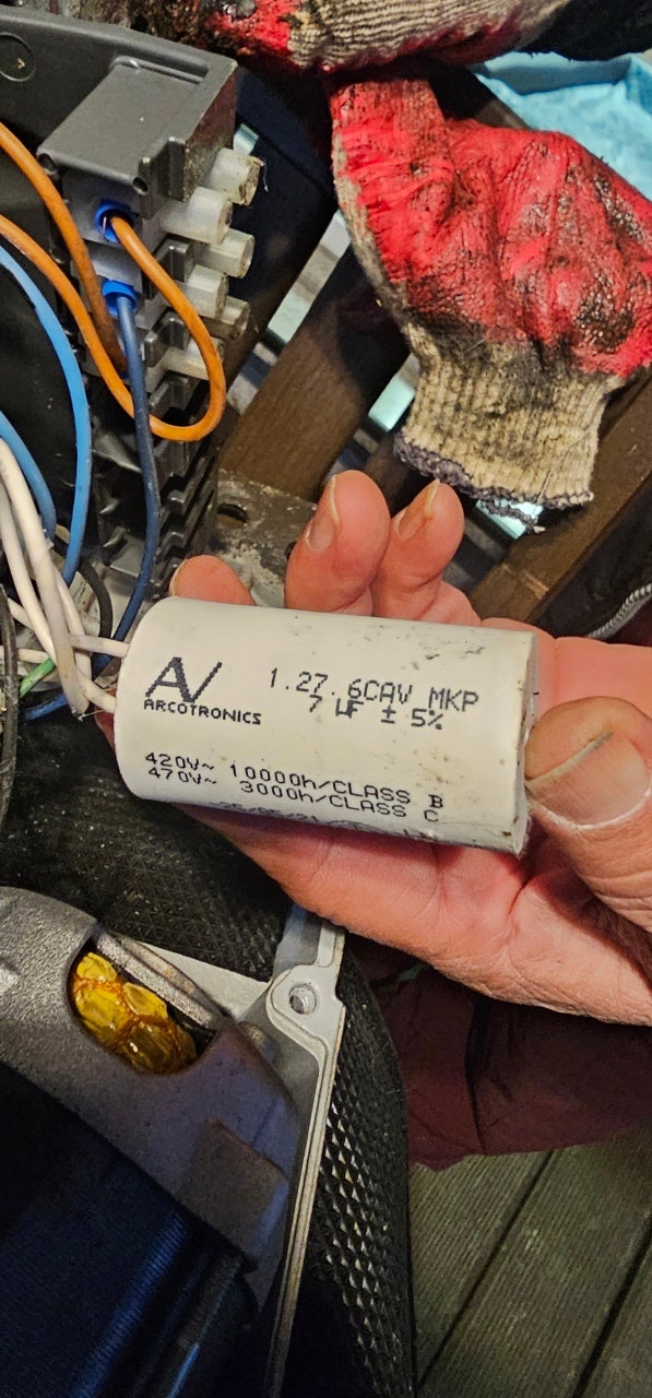  ARCOTRONICS 420V 470V 7uF 호환콘덴서 호환캐패시터 AC콘덴서 안내