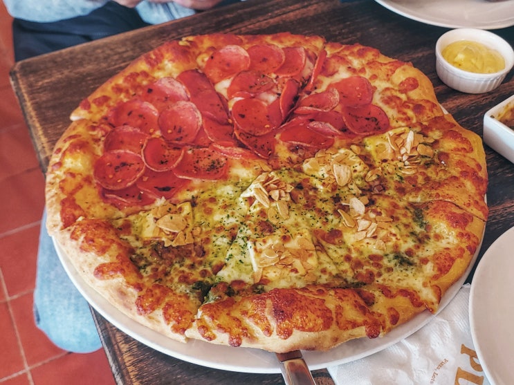  플롭 피자 맛집 불광천 새절역 맛집 PLOP