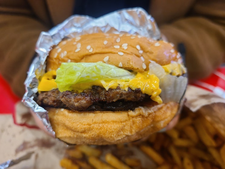 강남역 웨이팅 핫플 파이브 가이즈 FIVE GUYS 평일 후기