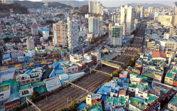 부산 도심 쪼갠 경부선 땅 밑으로…'철도 <b>지하화</b> 특별법' <b>국회</b>... 