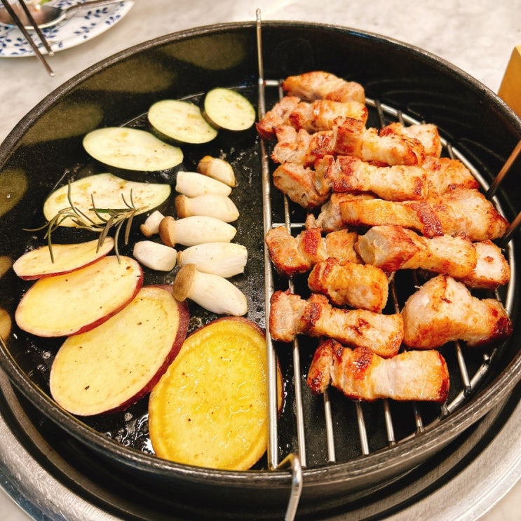  위례 삼겹살 맛집 갑돼지 W 솔직 후기 (직접 구워줌, 주차장 있음)