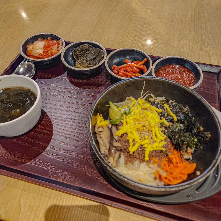 김해공항 국제선 식당 한식중식일식 푸드코트 플레이팅
