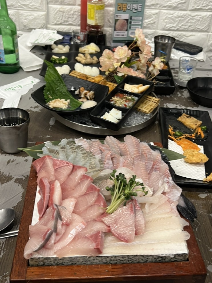 영도 라발스호텔 근처 제철 자연산회 대방어회맛집 구성이 알찬 극추천 대교횟집 영도 라발스호텔 근처 제철 자연산회 대방어회맛집 구성이 알찬 극추천 대교횟집