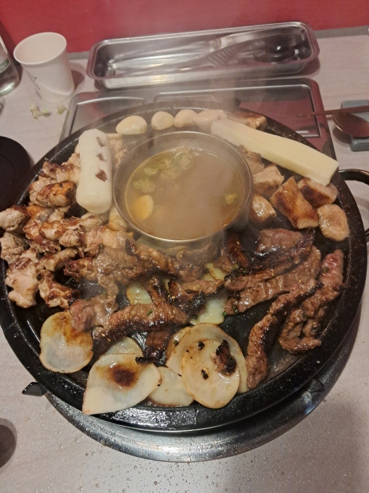 망원동고기집_ 즐라꽃돼아지 셰프가 구워주는 망원동삼겹살 망원동고기집_ 즐라꽃돼아지 셰프가 구워주는 망원동삼겹살
