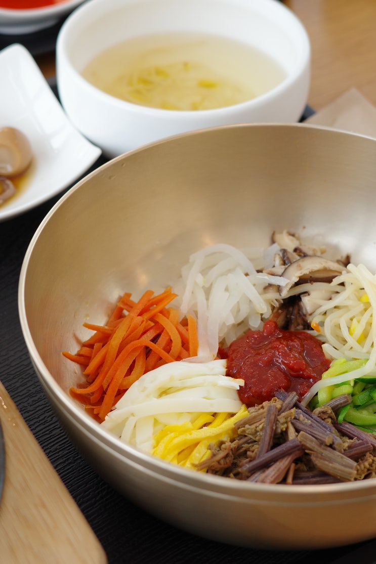 강화도 한식당 풍경 돌솥비빔밥 맛집