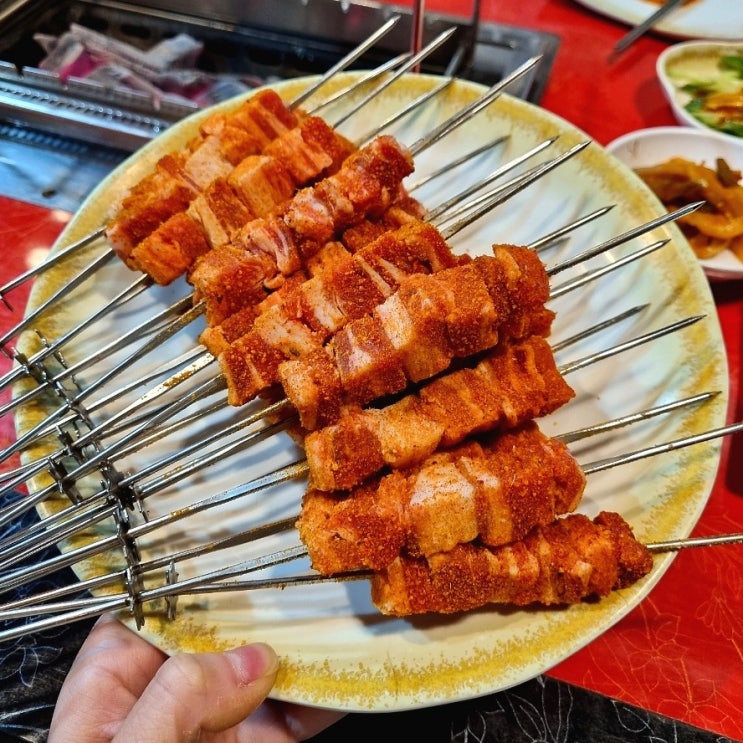 잠실 양꼬치 맛집 쏘맥을 부르는 양고기 맛 태민양꼬치