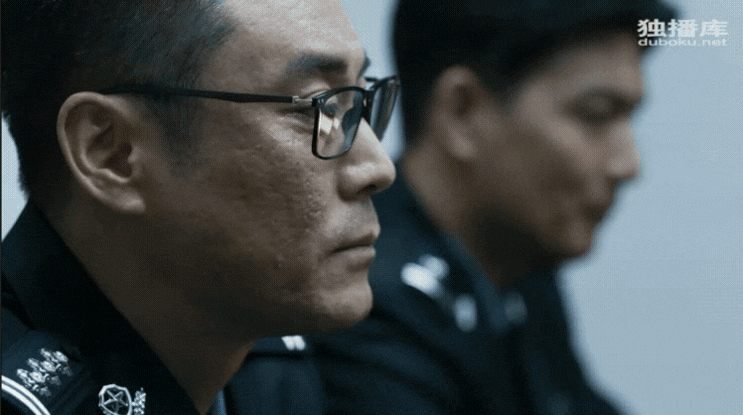  <중드 파빙행동-22화 챠융창대장 대단하다 결국 눈물콧물흘리며 자백할 기회를 달라고 애원하게 만들었드아察永强大队真厉害！最后犯人直接破防哭着求机会坦白>