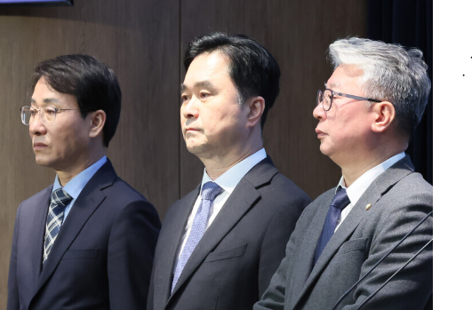 상식' 나머지 3인 오늘 탈당 선언…<b>윤영찬</b> 의원 <b>민주당 잔류</b> 결정