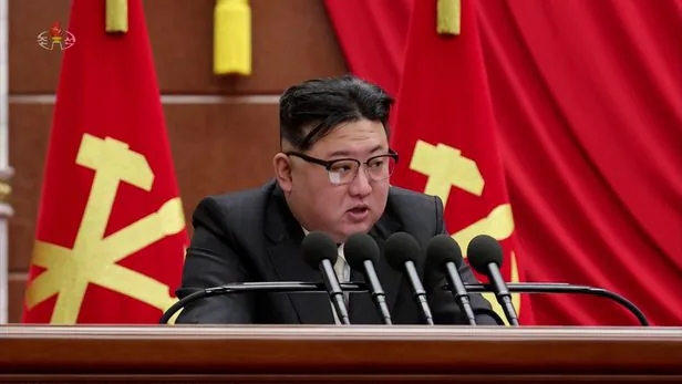 <b>김정은</b> “<b>대한민국</b>은 우리의 <b>주적</b>…기회 온다면 초토화해버릴... 