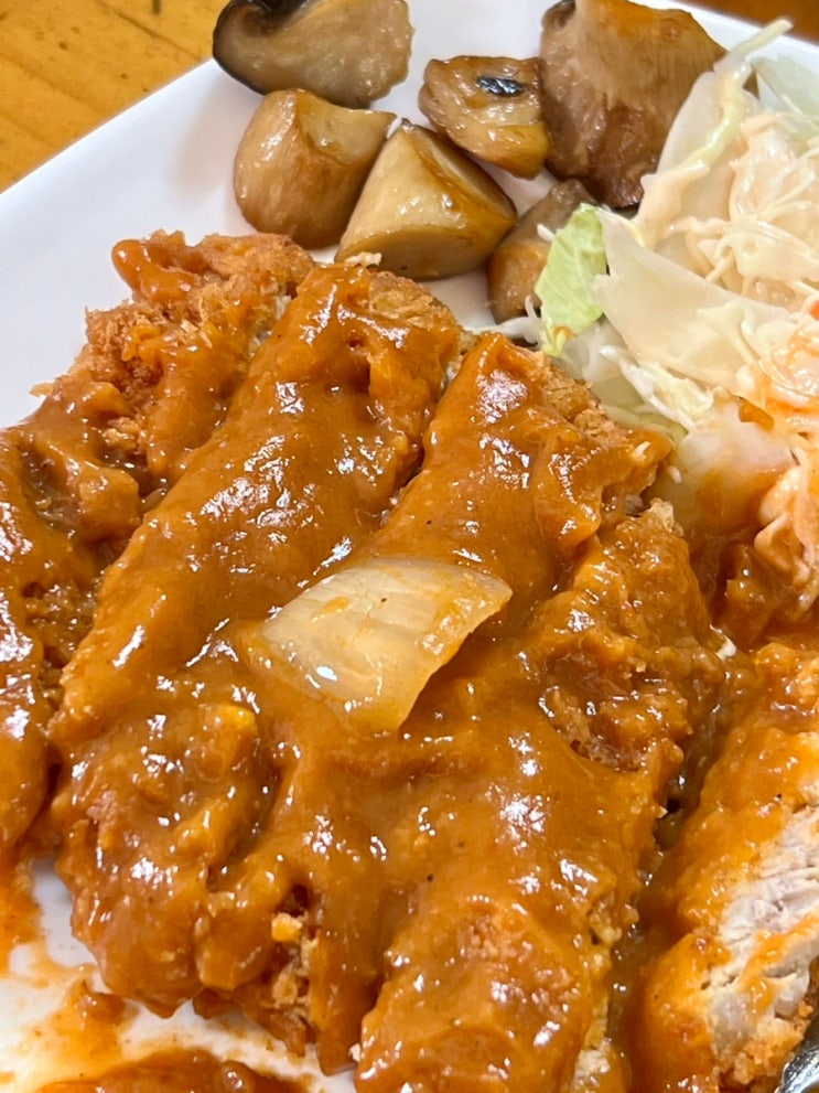 부산 연산동 서울왕돈까스 <b>롯데</b> 자이언츠 <b>구승민</b> 선수 맛집