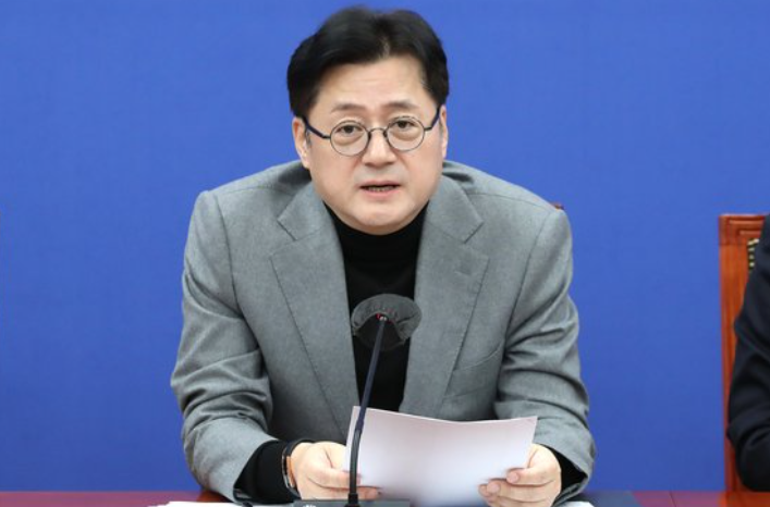 <b>홍익표</b>의 <b>이재명</b> 대표 사건 수사결과 납득 안돼