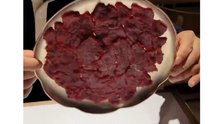  연남동뭉티기 맛과 멋이 어우러진 매력의 골목길