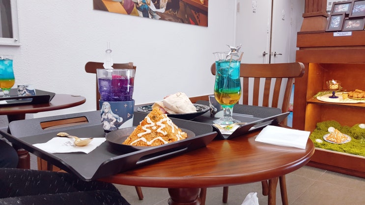  원신 카페 인 서울 (Cafe in Seoul) 다 좋지만 조금 부족한 느낌