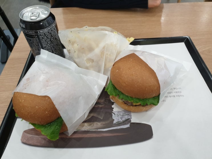 대구공항 맛집 『버거룰(Burgur Rule) 대구공항점』 하우스치즈버거 내돈내산 솔직후기 대구공항 맛집 『버거룰(Burgur Rule) 대구공항점』 하우스치즈버거 내돈내산 솔직후기