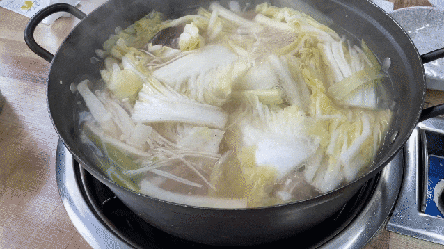 인천 청라5단지 깊고 진한 맛이 일품인 한방닭한마리