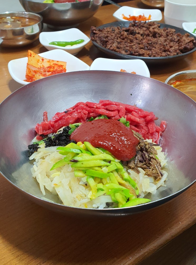 [진주 시내] 오랜 전통의 육회비빔밥 맛집 천황식당(디저트는 수복빵집에서 찐빵)
