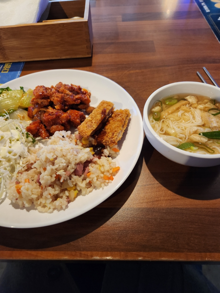  강남역 혼밥하러 가본 점심 뷔페 주다방