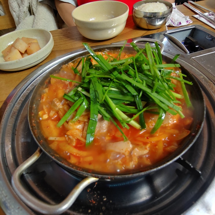  창원 사림동 밥집 경남 도청 인근 돼지 짜글이 맛집 추천 창원대 근처 가볼만한곳 호호돼지국밥 후기 내돈내산
