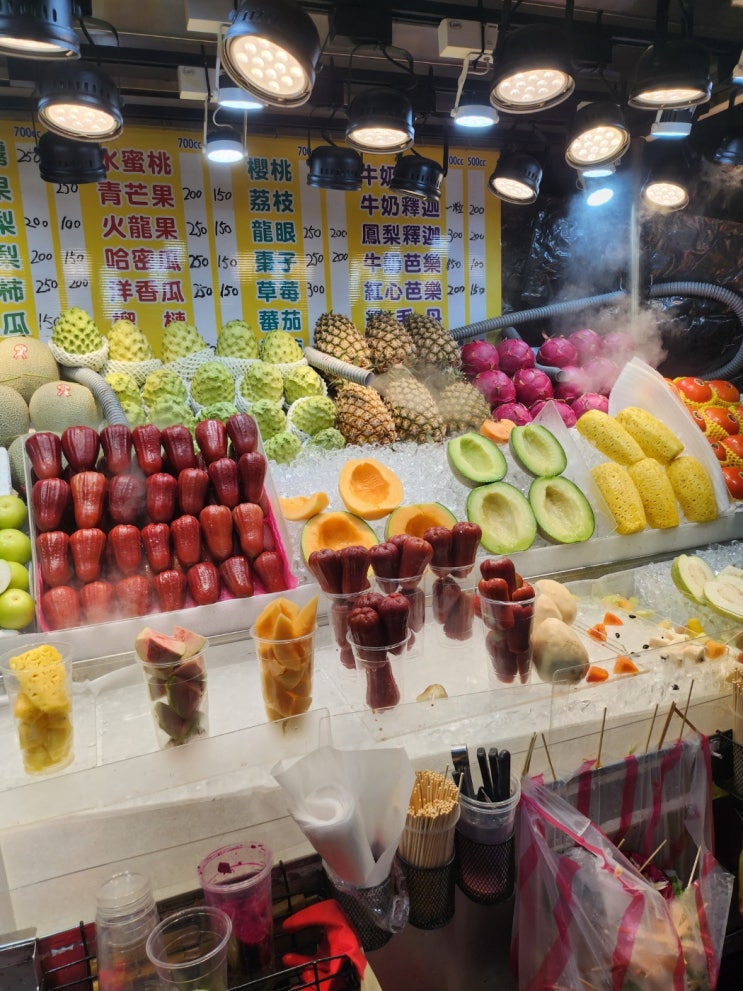  대만 라오허제 야시장, 야식 간식추천, 생과일, 크랩꼬치, 굴타코야끼, 코코넛워터 등 (눈탱이 주의 ㅠㅠ)