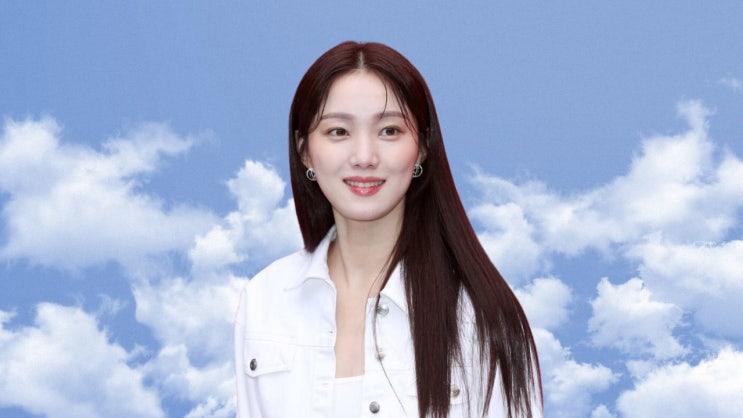 <b>이성경</b>, 모델에서 배우로 변신한 그녀의 따뜻한 <b>기부</b> 이야기