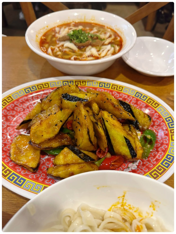  강남역 1번 출구 근처 직장인 점심맛집 도삭면 딤섬 중식 전문 신복면관 점심식사 방문 후기 공유