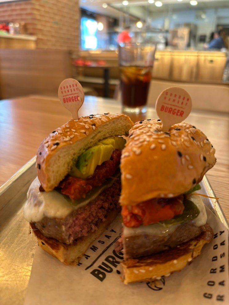  시카고 맛집 고든램지버거 후기｜미국 시카고여행 중 꼭 가볼만한 버거집 Gordon Ramsay Burger