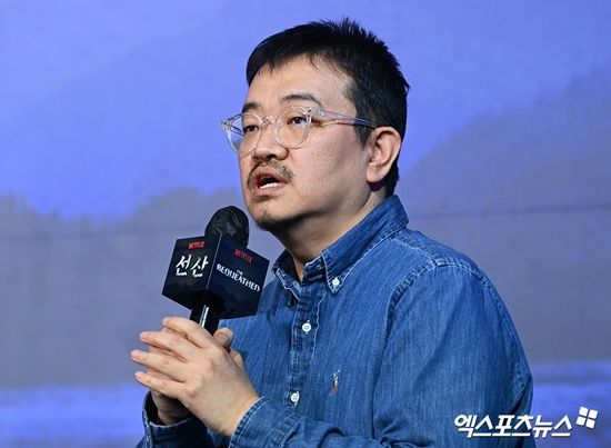 '<b>선산</b>' <b>연상호 감독</b> "10년 전부터 마음에 품고 있던 이야기"
