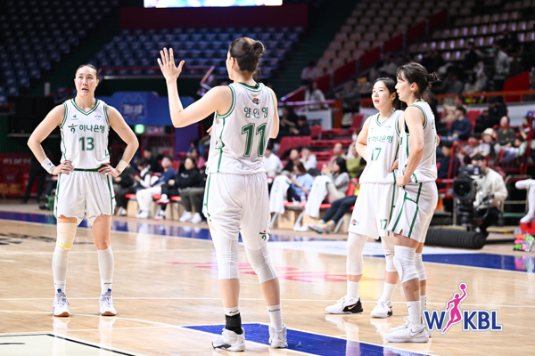 [WKBL] <b>하나원큐</b> 수령님과 판타스틱 4 / BNK 이소희 활용법