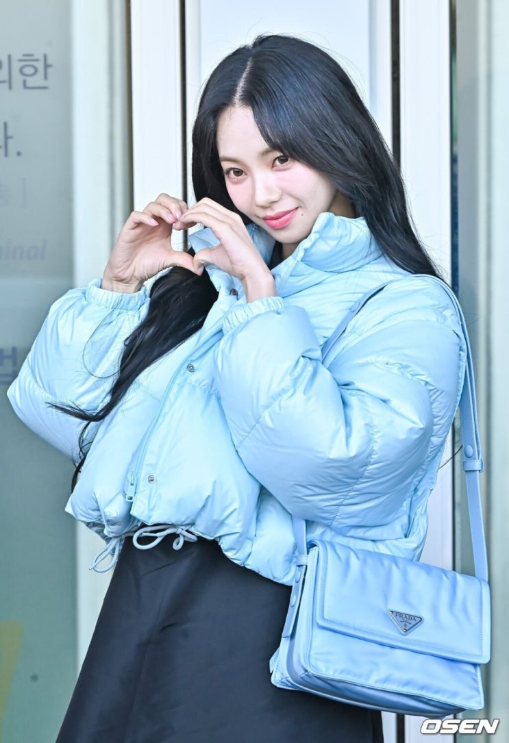 에스파 멤버 카리나, 개인 인스타그램 천만 팔로워 돌파...장원영 맹추격 에스파 멤버 카리나, 개인 인스타그램 천만 팔로워 돌파...장원영 맹추격