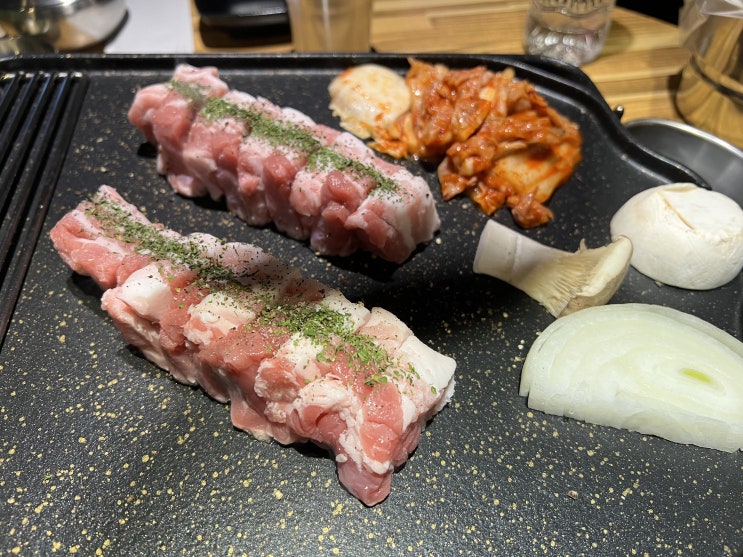  인천 구월동 겉바속촉 육즙이 가득한 삼쏘맛집 - 별삼겹