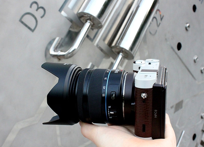 입문용 미러리스 카메라 추천 삼성 NX300M