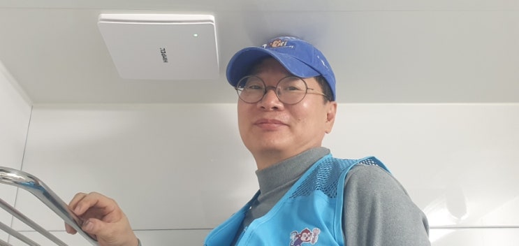  화장실 환풍기에서 담배냄새가 역류해요 / 힘펠 환풍기 전문업체 플렉스 C2-100LF(MD) 전동댐퍼 욕실용 화장실 환풍기 / 용산구 도원삼성래미안 파란몽키집수리 효창공원앞역근처