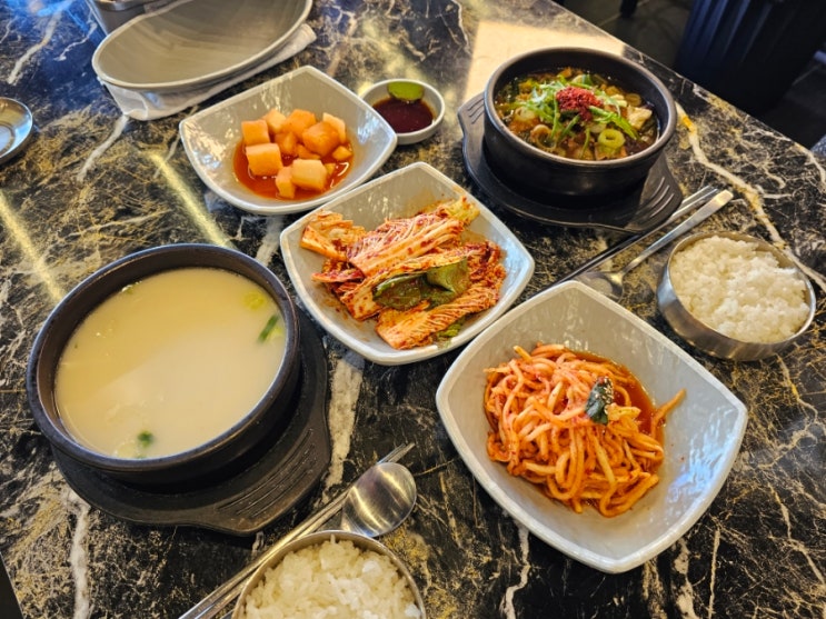  동탄 설렁탕 맛집을 찾는다면 핑크돼지 정1987을 찾아주세요