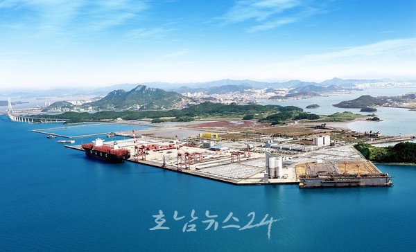  목포 신항에 국내 최고 수준 해상풍력 산업 육성한다